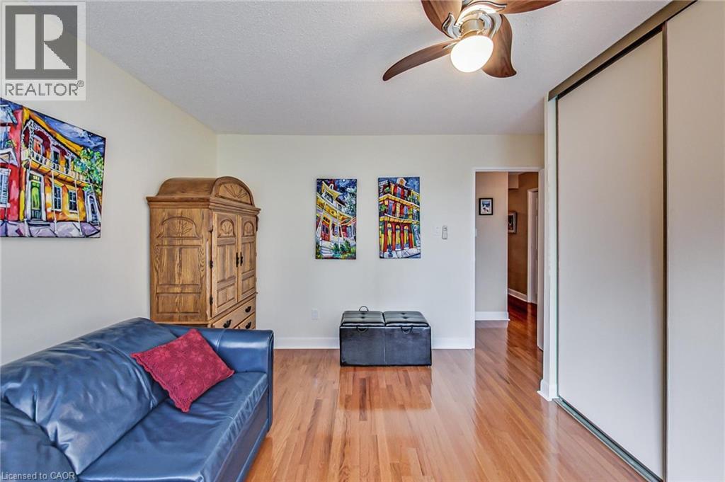 2185 Marine Drive — photo 13