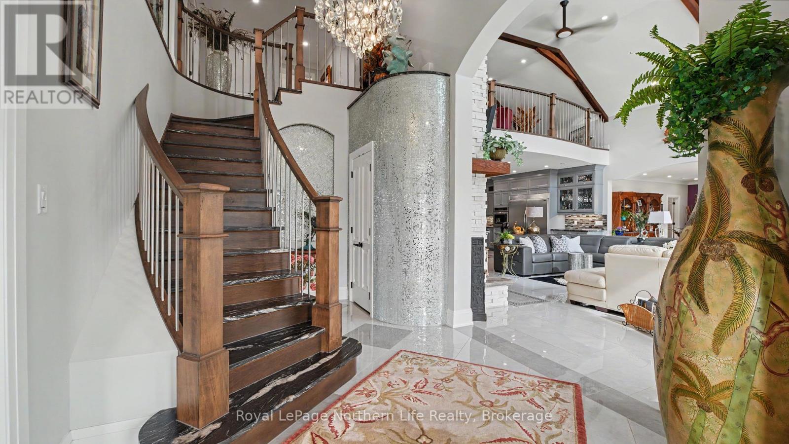 291 FOX DRIVE - 19