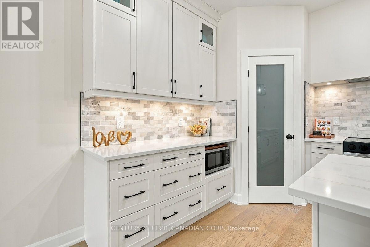12 Briscoe Crescent — photo 13