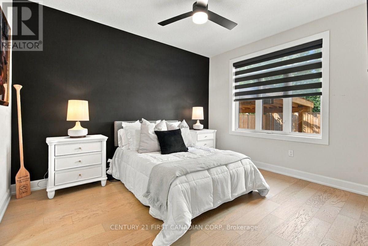 12 Briscoe Crescent — photo 20