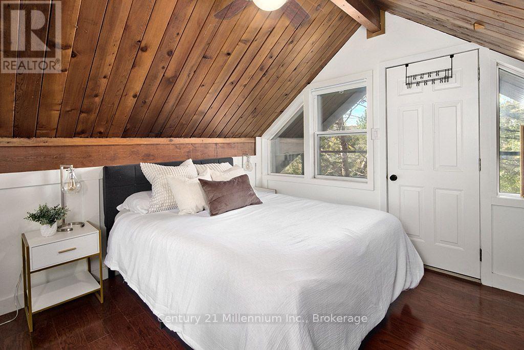 102 MARTIN GROVE - 22