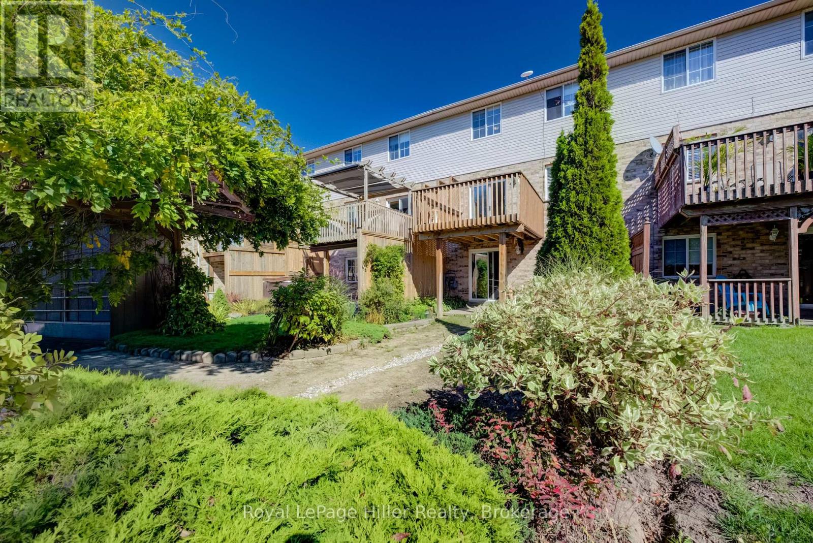 162 ATHLONE CRESCENT - 29