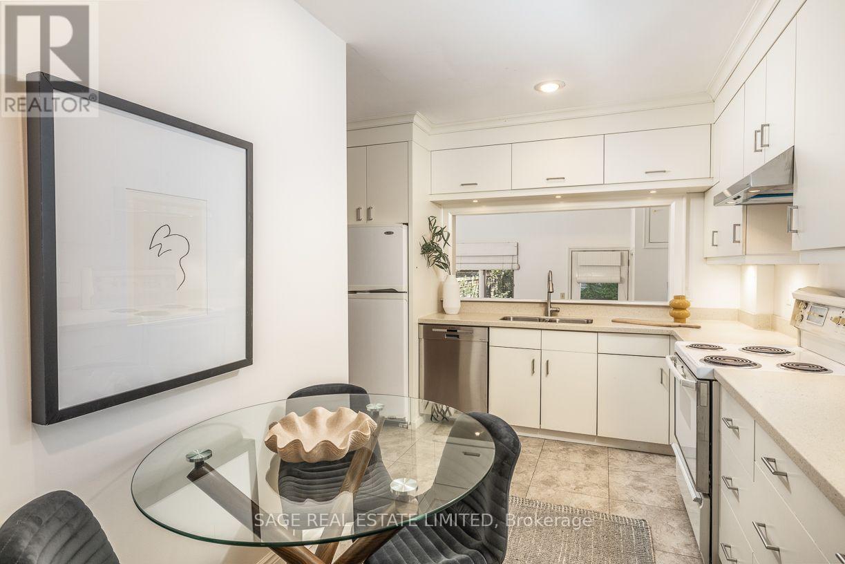165 Craighurst Avenue, Toronto, ON photo 11