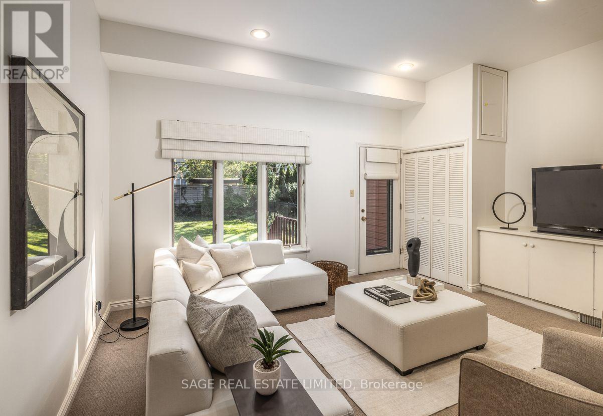 165 Craighurst Avenue, Toronto, ON photo 16