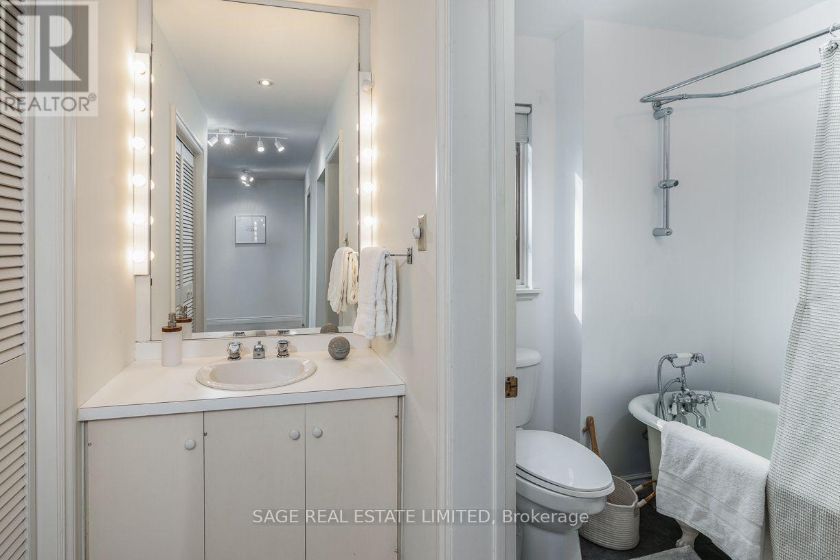 165 Craighurst Avenue, Toronto, ON photo 31