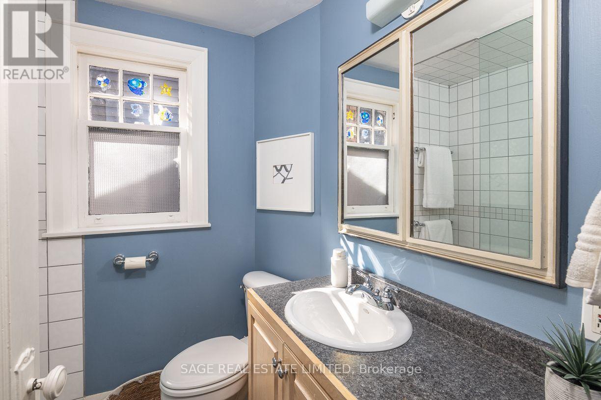 165 Craighurst Avenue, Toronto, ON photo 32