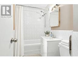 303 - 110 St Clair Avenue W, Toronto, ON M4V1N4 Photo 9