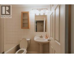 2, 218 Mayor Magrath Drive N - photo 5