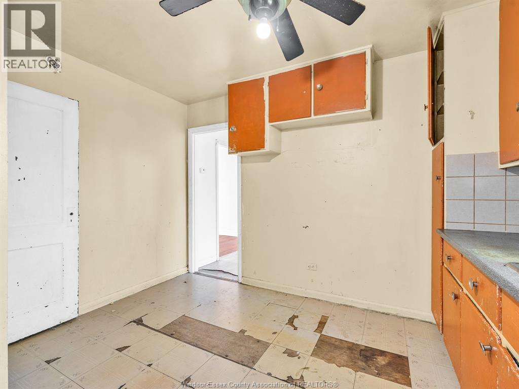 2290 TECUMSEH ROAD West - Image 15