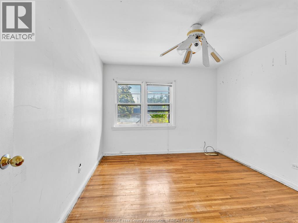 2290 TECUMSEH ROAD West - 21