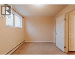 2, 222 Mayor Magrath Drive N - photo 9