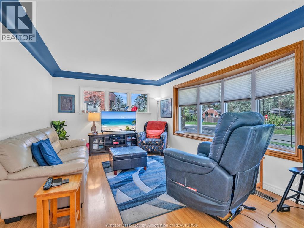 1011 PARKVIEW - 14