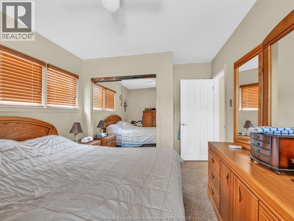 1011 PARKVIEW - 26