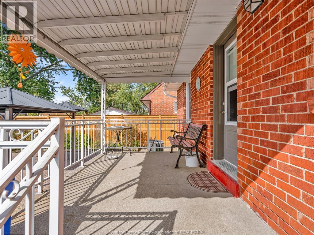 1011 PARKVIEW - 8