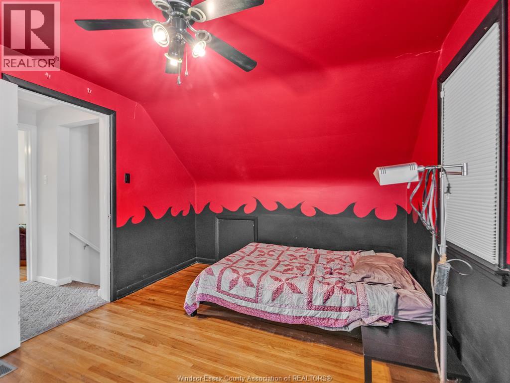 1011 PARKVIEW - 31