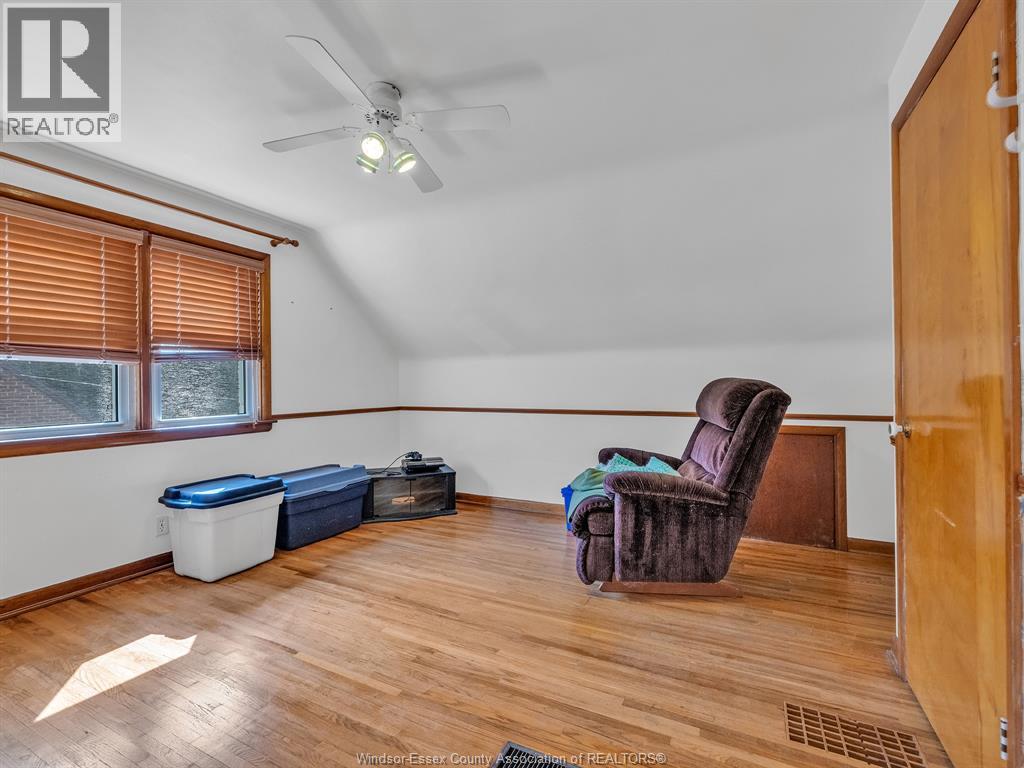 1011 PARKVIEW - 34