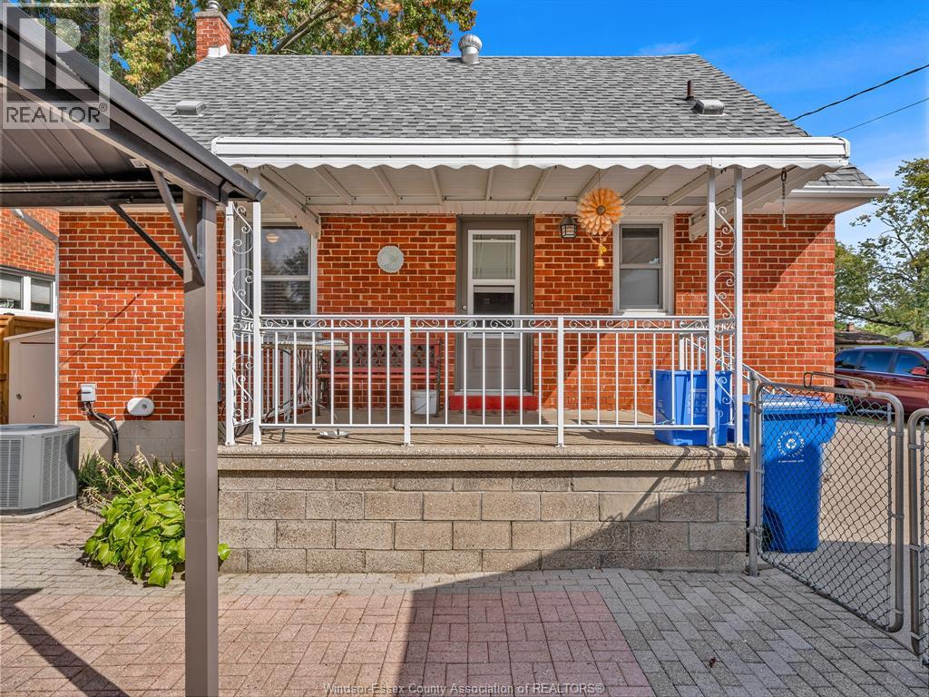 1011 PARKVIEW - Image 11