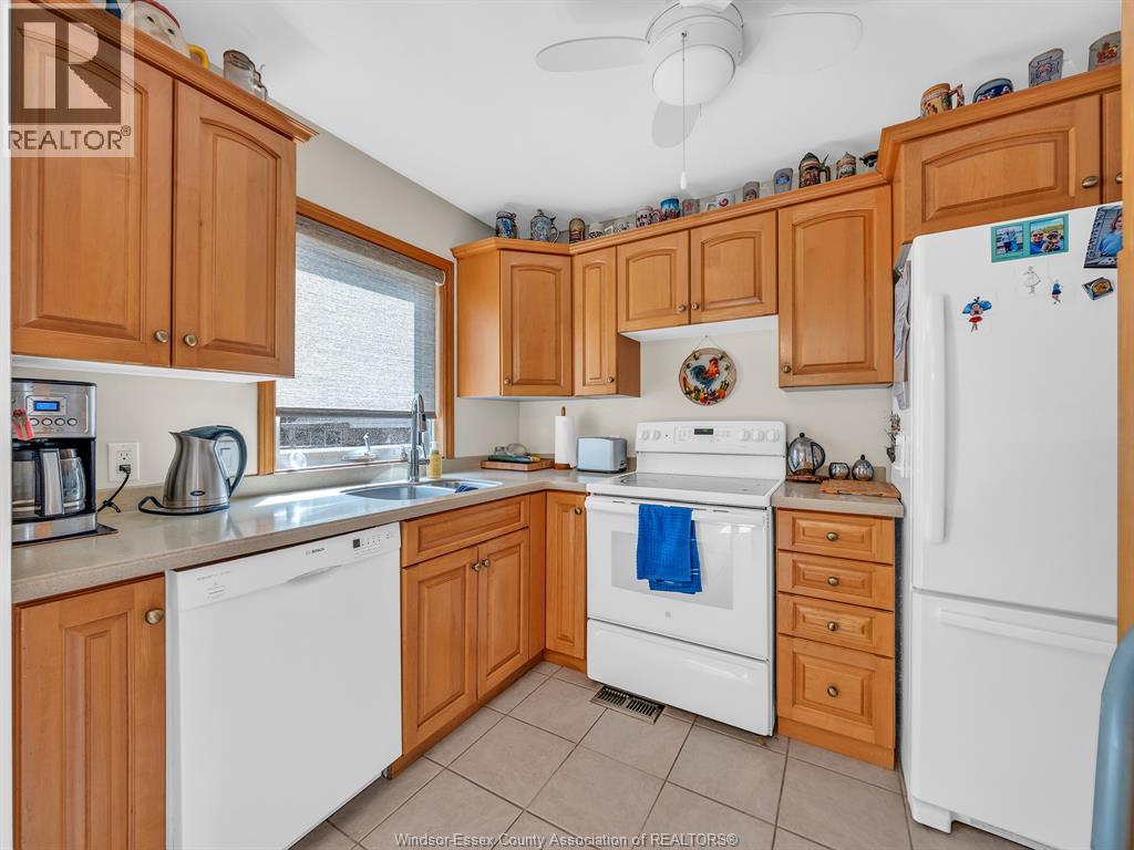 1011 PARKVIEW - Image 21