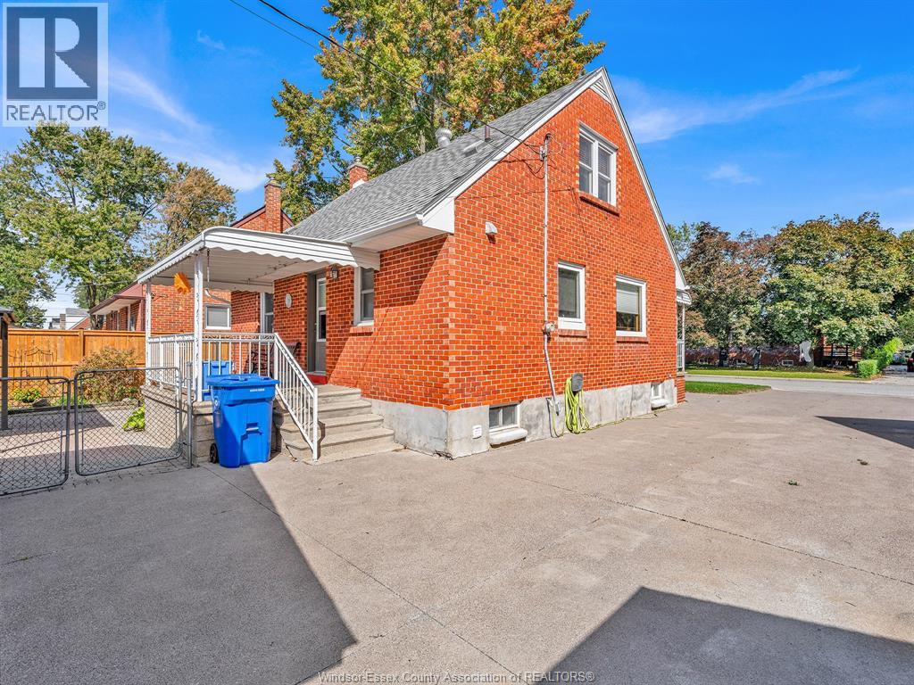1011 PARKVIEW - Image 7