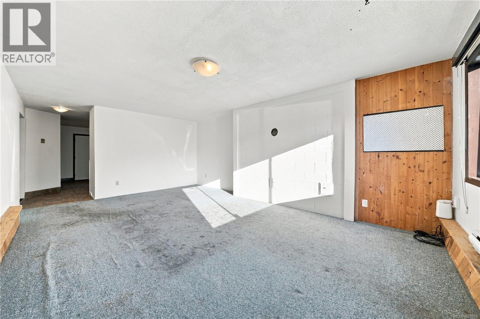 2344/2346 Rosstown Rd - 23