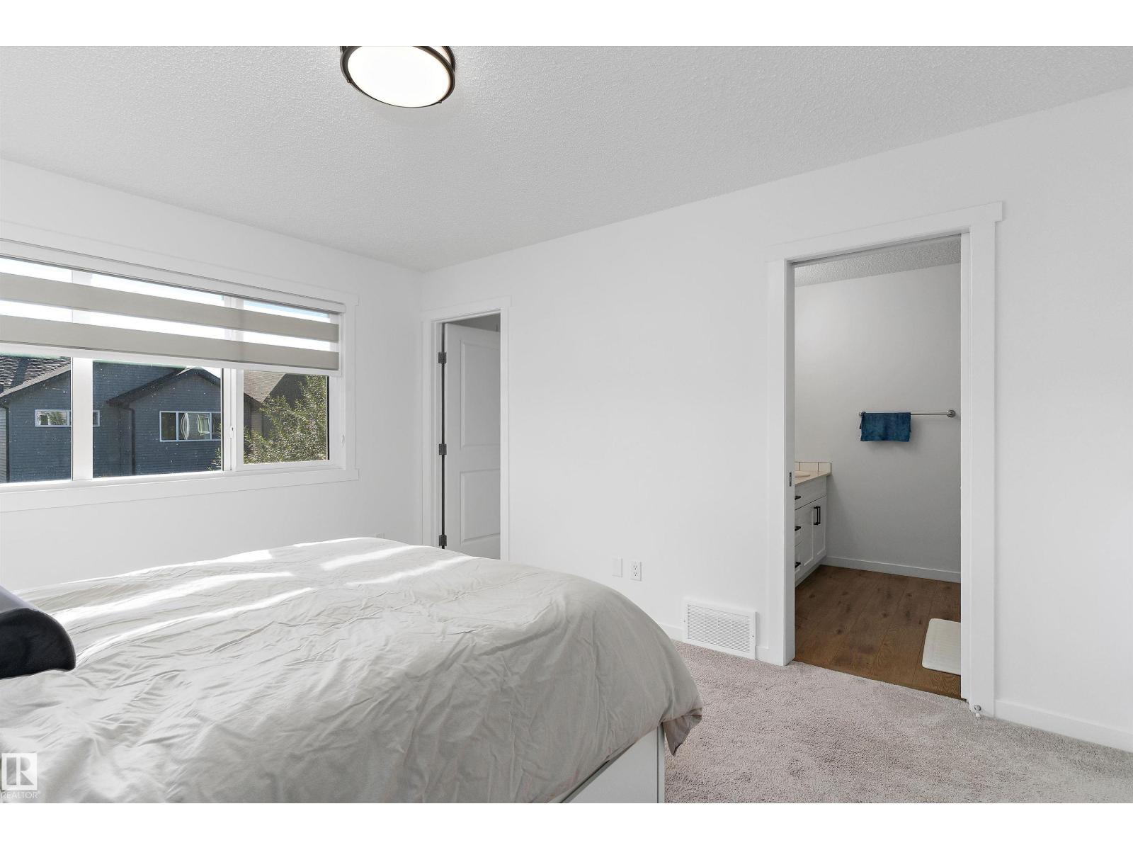 #8 13119 209 ST NW - 18