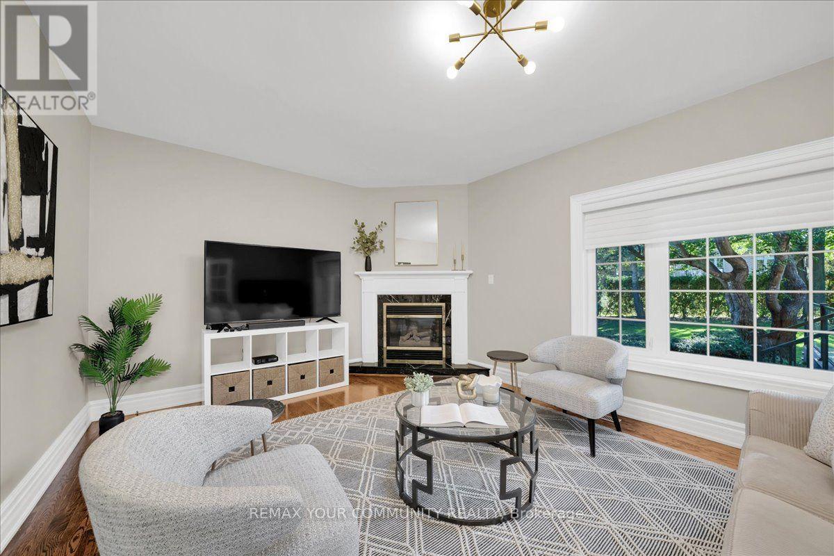 250 Roselawn Drive, Vaughan, ON photo 16