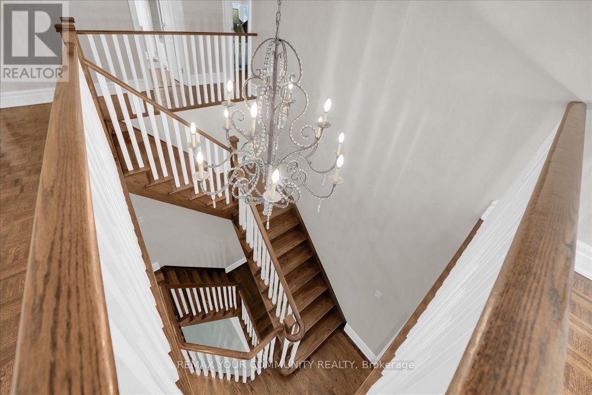 250 ROSELAWN DRIVE - 30
