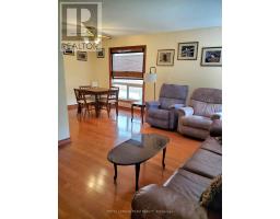 Kitchen - 61 Mcgibbon Drive, Ottawa, ON K2L4A6 Photo 6