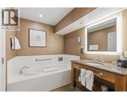 218-220 B 1376 Lynburne Pl, Langford, BC V9B6S1 Photo 22