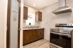213 Saskatoon Drive, Oak Lake Beach, MB R0M1P0 Photo 10