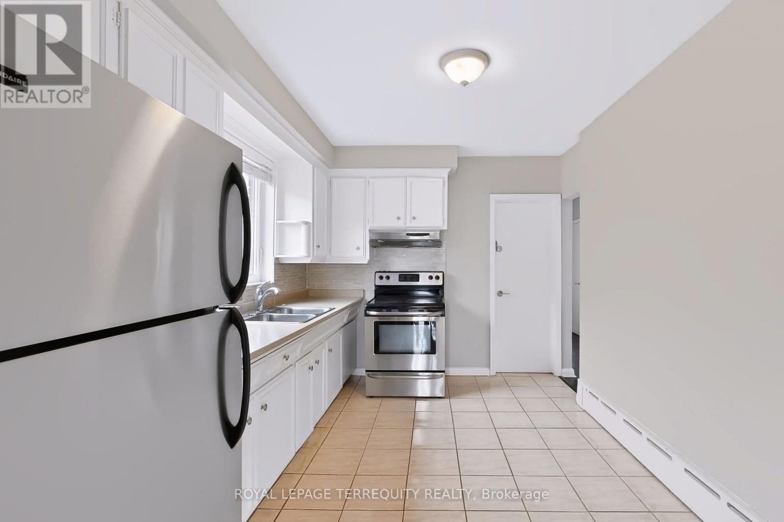 32 Dynevor Road — photo 16