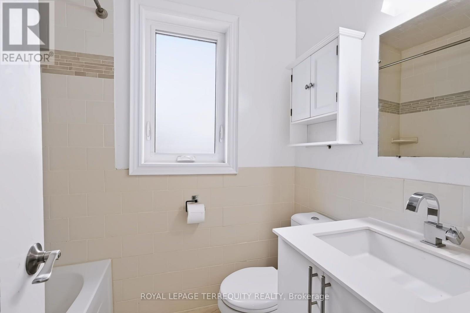 32 Dynevor Road — photo 19