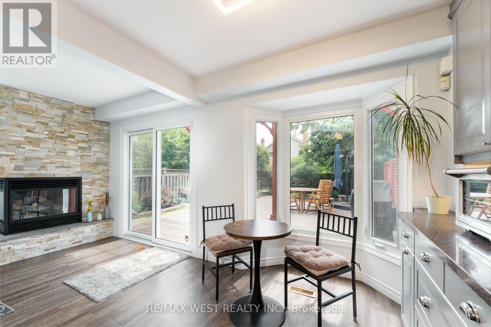 3126 AUGUSTA DRIVE - 12