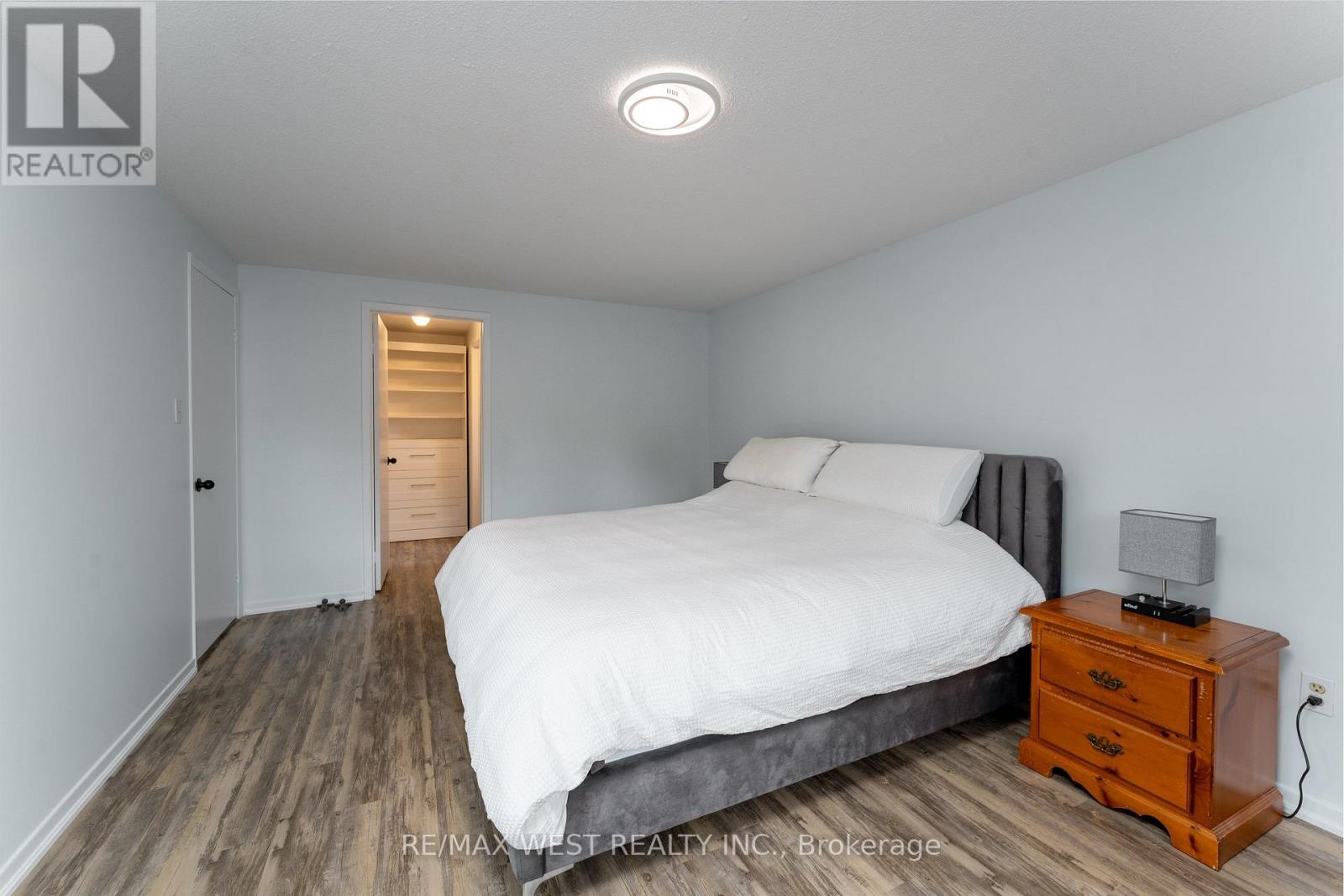 3126 AUGUSTA DRIVE - 23
