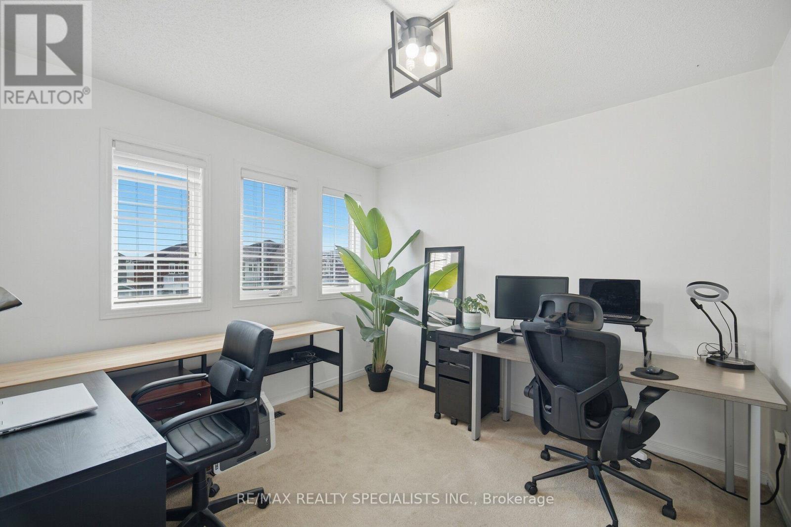30 PASSFIELD TRAIL - 15