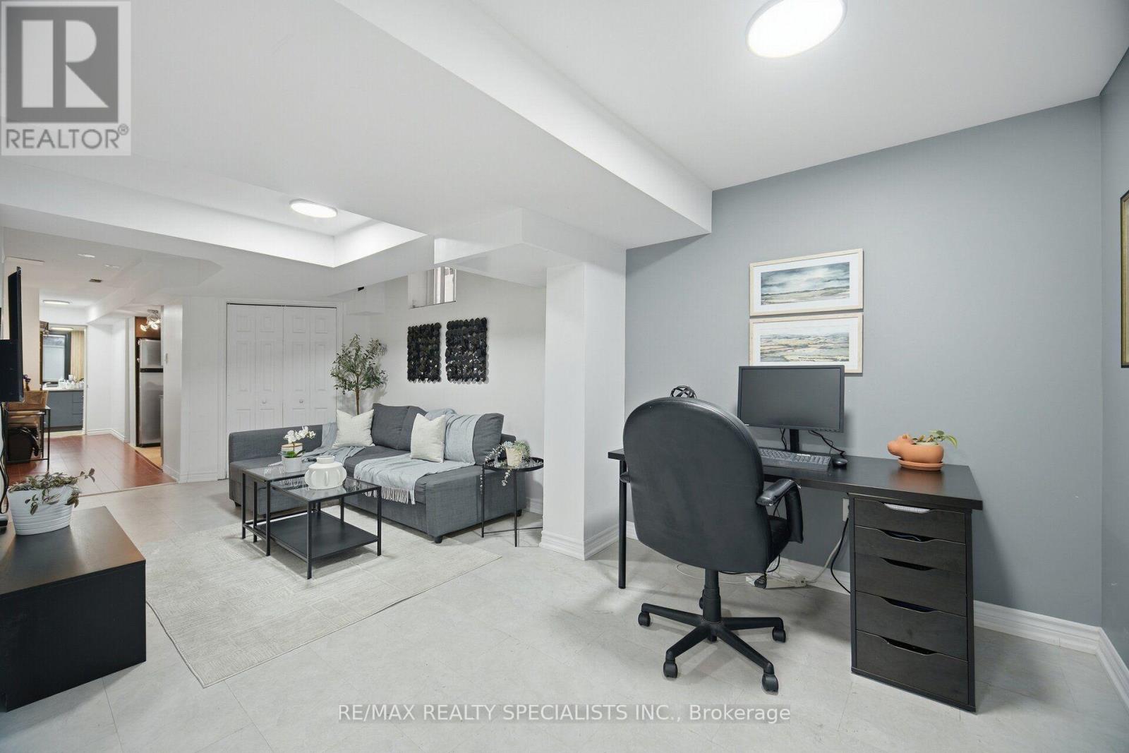 30 PASSFIELD TRAIL - 19