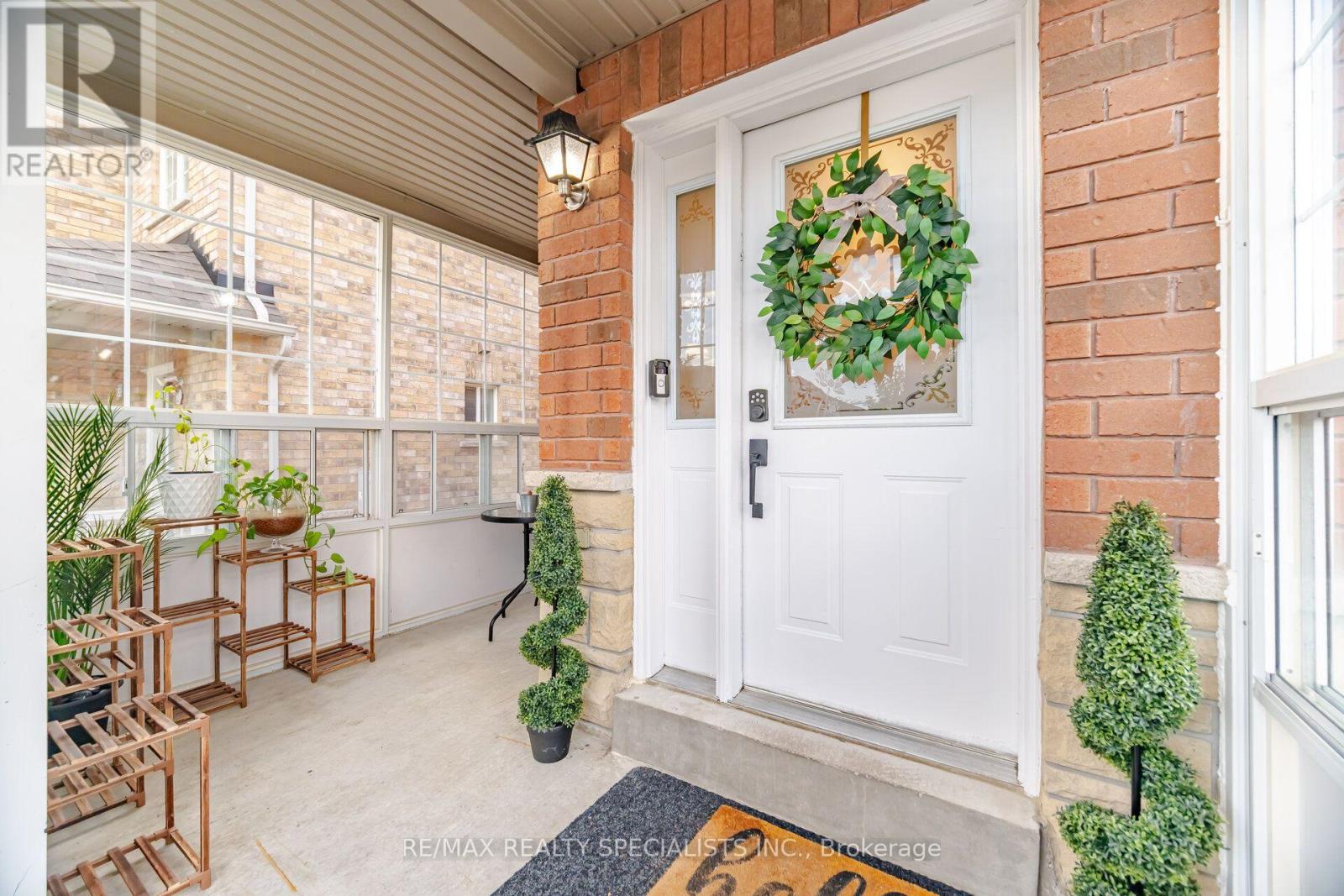 30 Passfield Trail, Brampton, ON photo 2