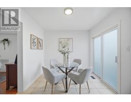 Kitchen - 30 Passfield Trail, Brampton, ON L6P1T8 Photo 7