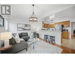 Primary Bedroom - 30 Passfield Trail, Brampton, ON L6P1T8 Photo 9