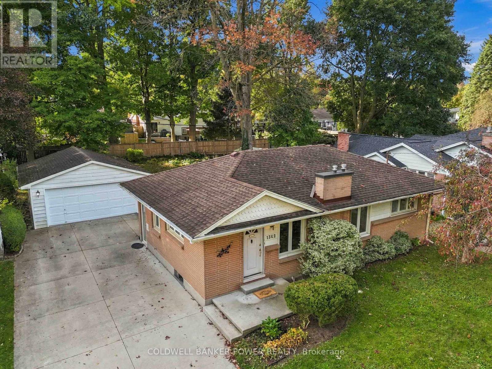1362 COLLINGWOOD AVENUE - 46