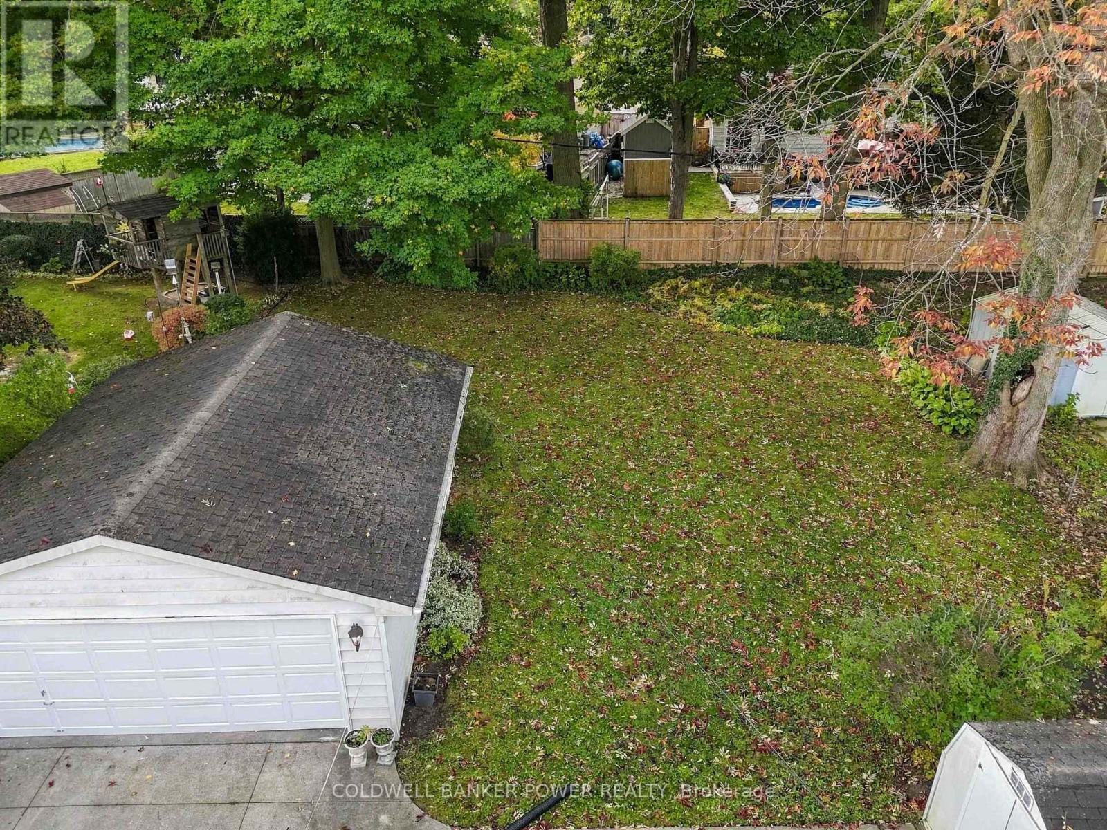 1362 COLLINGWOOD AVENUE - 44