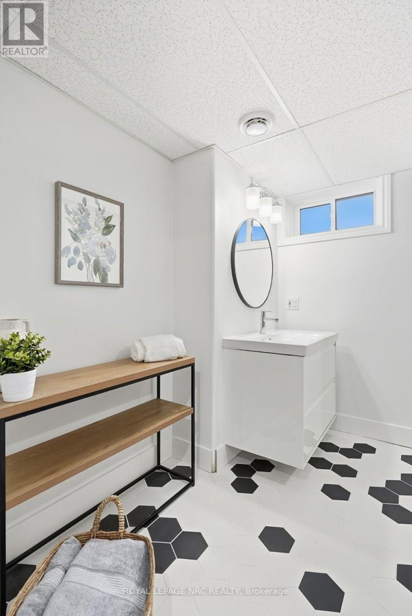 106 JACOBSON AVENUE - 24