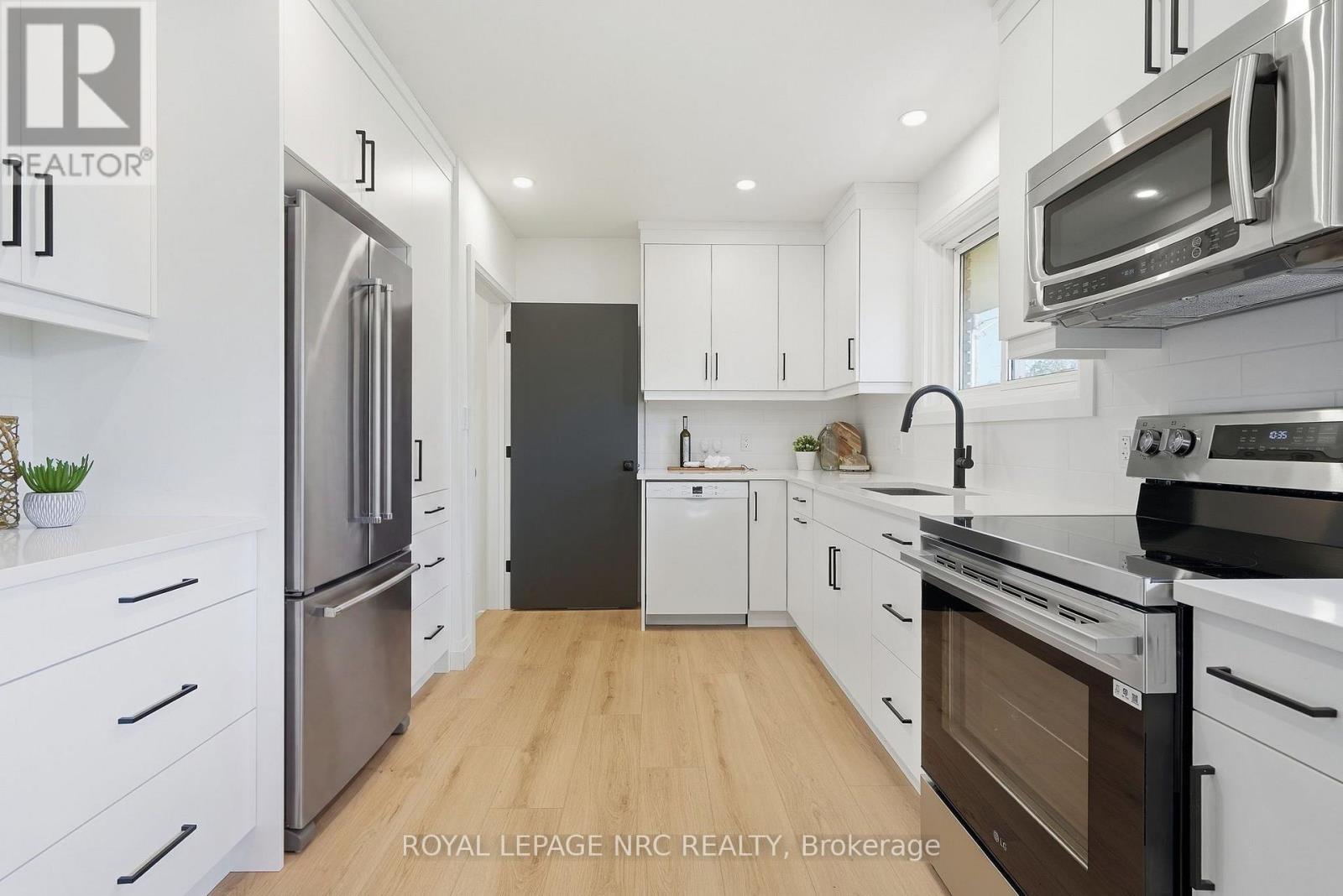 106 JACOBSON AVENUE - Image 8