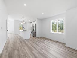 Laundry room - 176 Ravenhill Drive, Kleefeld, MB R0A0V0 Photo 8