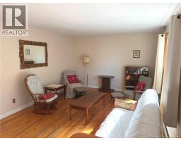 107 Kenmore Drive, photo 7