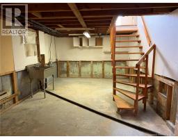107 Kenmore Drive, photo 12
