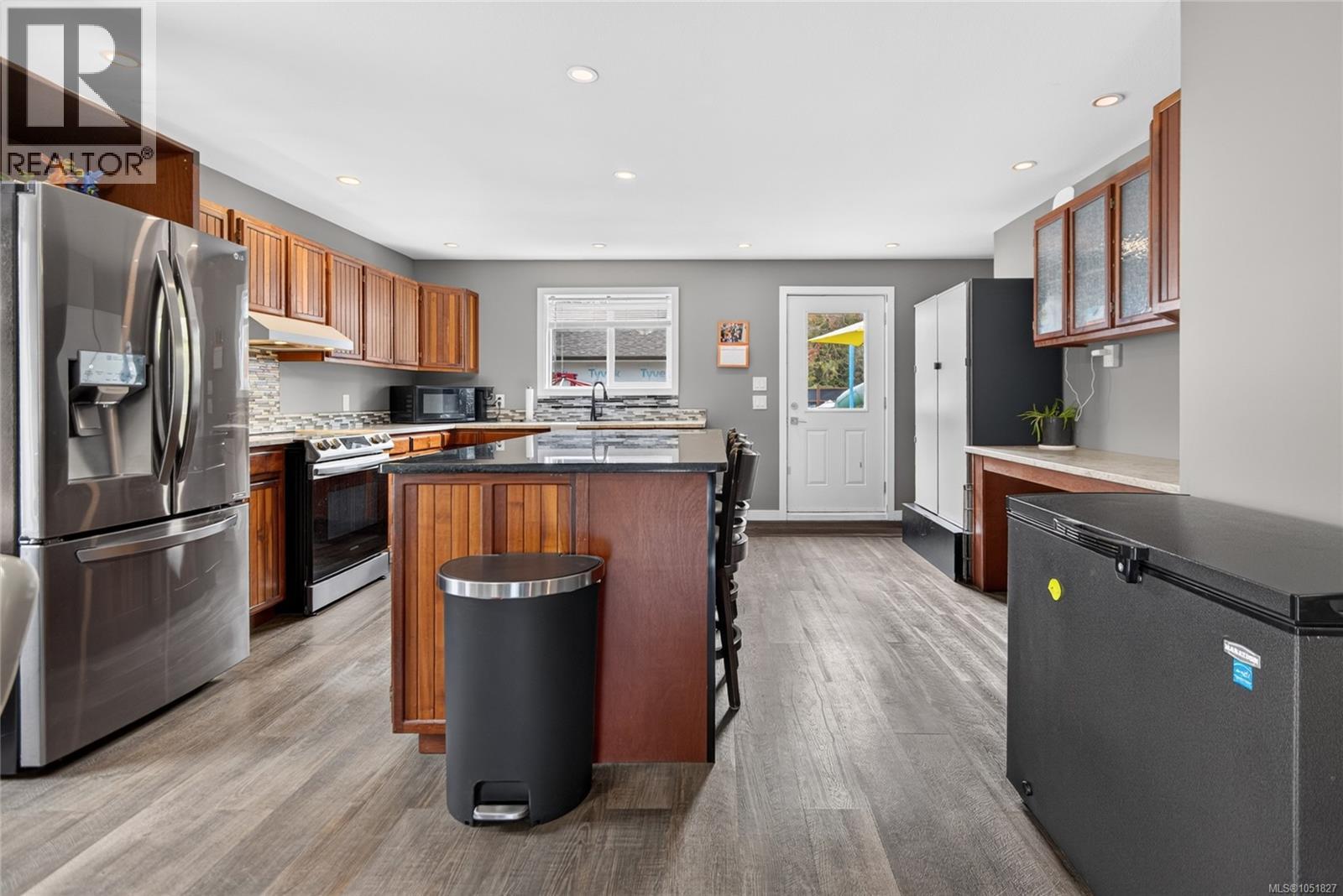 3386 Lake Trail Rd - 16