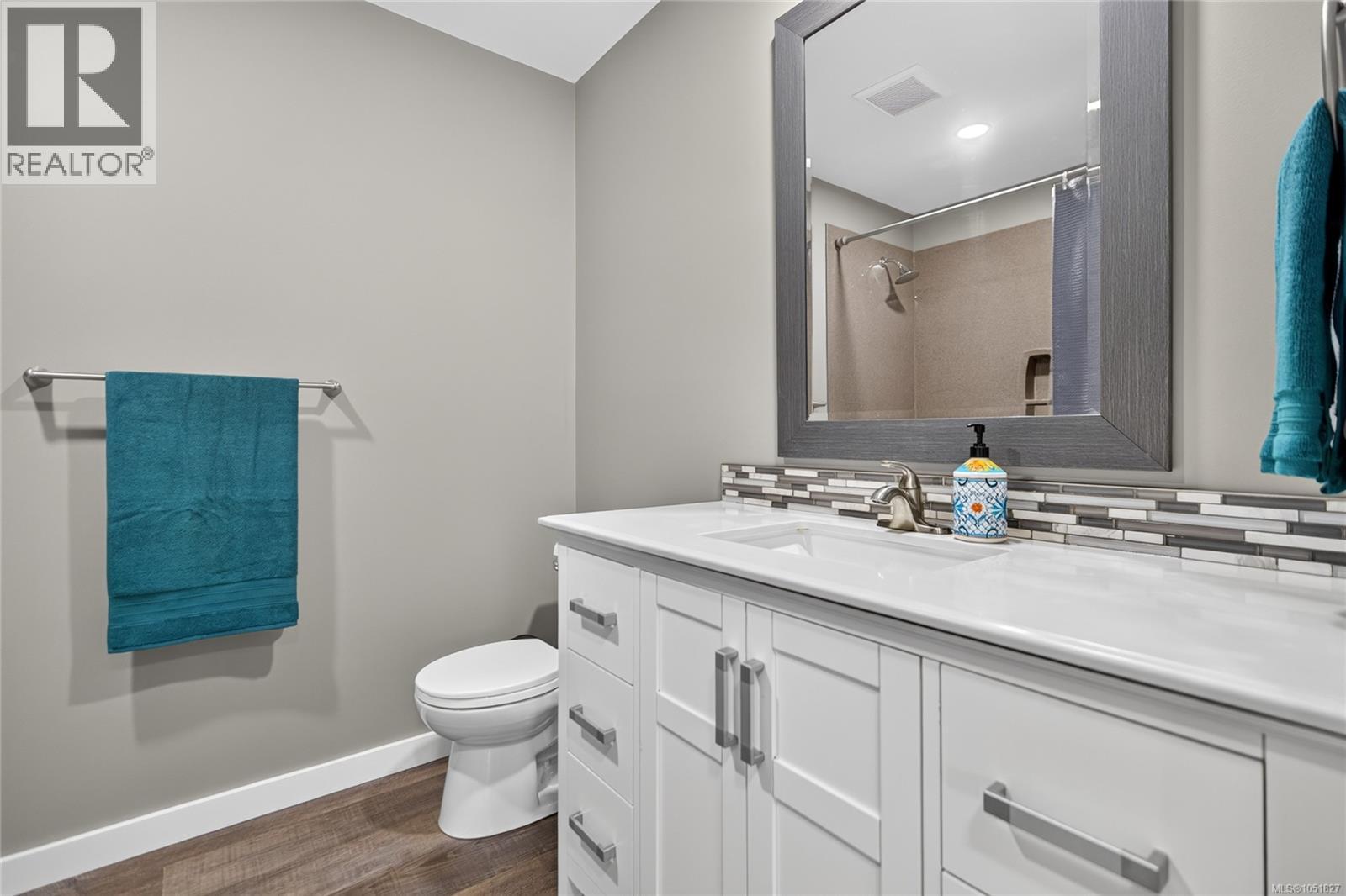 3386 Lake Trail Rd - 32