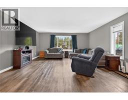 Bedroom - 3386 Lake Trail Rd, Courtenay, BC V9N9M2 Photo 9