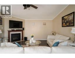 Kitchen - 164 Balsam Way, Fort Mcmurray, AB T9K0H7 Photo 6